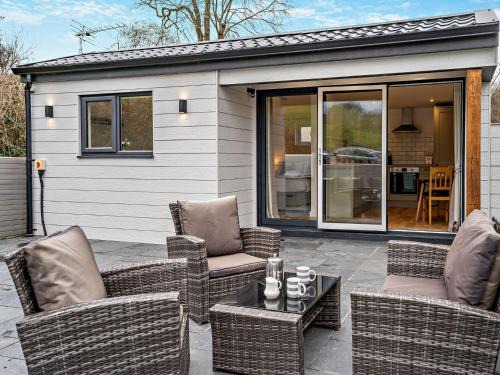 Aberaeron House | 1 Bed in Aberaeron 95972