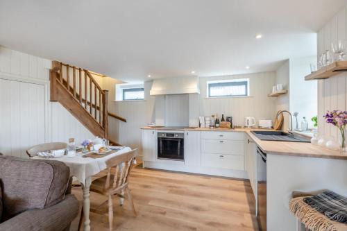 Beaminster House | 1 Bed in Beaminster oc-g33041