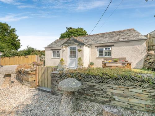 Saint Gennys House | 1 Bed in Crackington Haven HAWTH