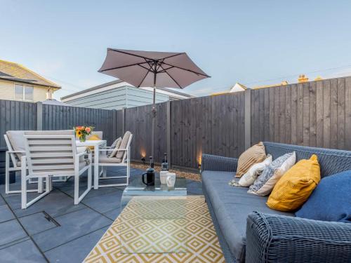 Hythe House | 1 Bed in Hythe 89967