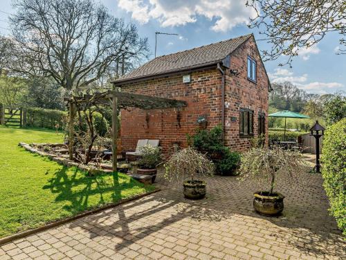 Rushton Spencer House | 1 Bed in Rushton Spencer 91899
