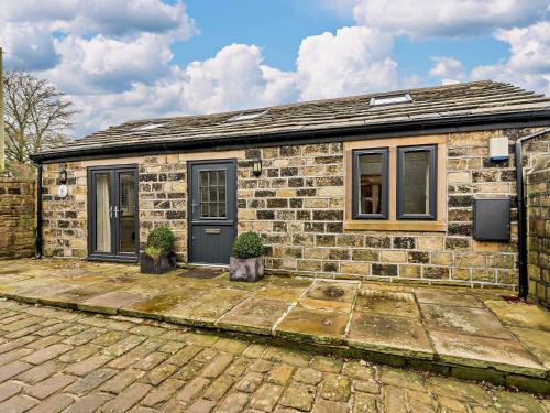 Halifax House | 1 Bed in Sowerby Bridge 90213