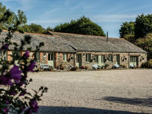 Tintagel House | 1 Bed in Tintagel 36928