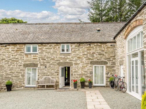 Cwmtirmynach House | 1 Bed in Ty Nant 79388