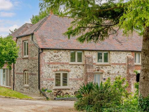 Holworth House | 1 Bed in Wool 88099