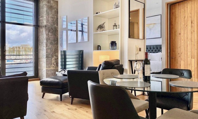 Plymouth Apartment | 1 Bed- Pureserviced 13 Brewhouse
