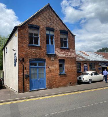 Gloucester Apartment | 1 bed river apartment on the docks
