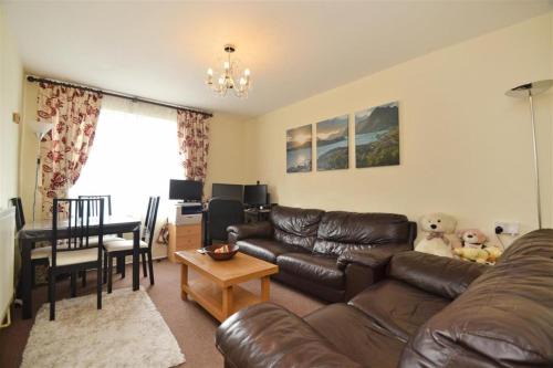 West Putney Apartment | 1 Bed-Sleeps 4-Free Parking-15 Min to Putney