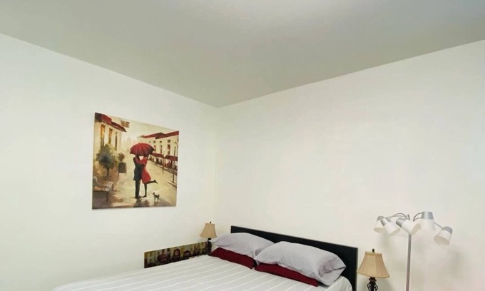 Arcadia House | 1 bedroom 1 bathroom parking private entrance safe in Arcadia CA, pet friendly.