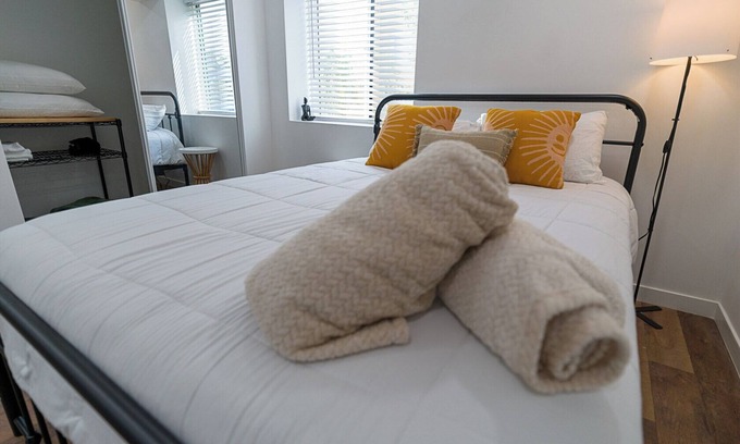 Whittier Apartment | 1 bedroom 14 miles to Disneyland
