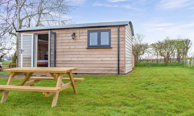 Moulton St Mary Cottage | 1 bedroom accommodation in Moulton St Mary