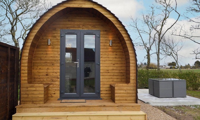 Mablethorpe Cottage | 1 bedroom accommodation in Theddlethorpe, near Mablethorpe