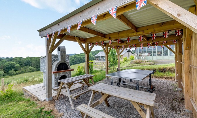 Ross-on-Wye Cottage | 1 bedroom accommodation in Linton, near Ross-on-Wye