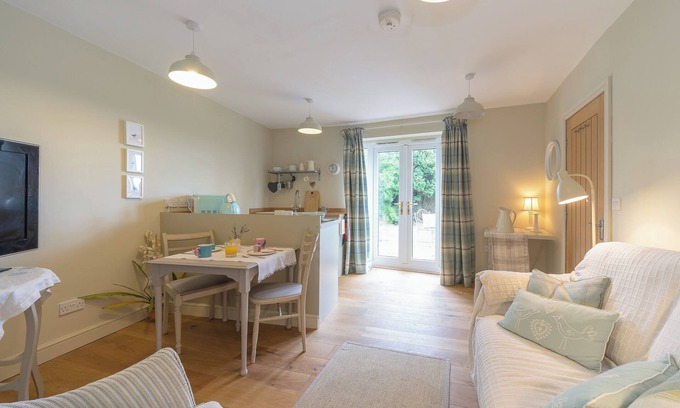 Mortimers Cross Cottage | 1 bedroom accommodation in Mortimers Cross, near Leominster