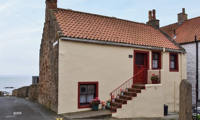 Anstruther Cottage | 1 bedroom accommodation in Cellardyke, near Anstruther