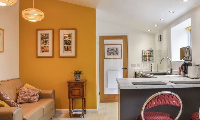 Newton Cottage | 1 bedroom accommodation in Porthcawl
