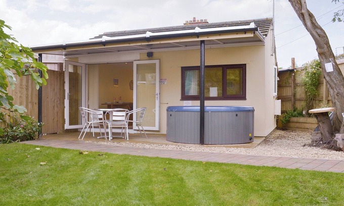 Shoscombe Cottage | 1 bedroom accommodation in Clandown, near Radstock