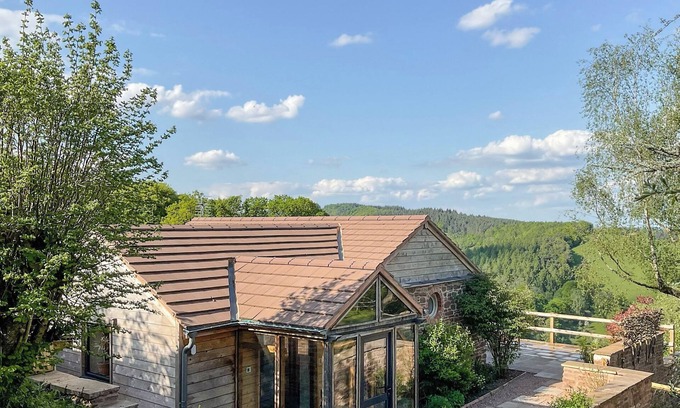 Lower Soudley Cottage | 1 bedroom accommodation in Blakeney