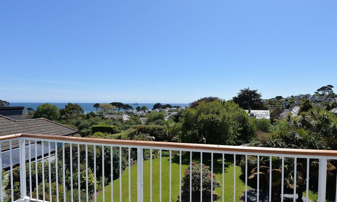 Maenporth Apartment | 1 bedroom accommodation in Falmouth