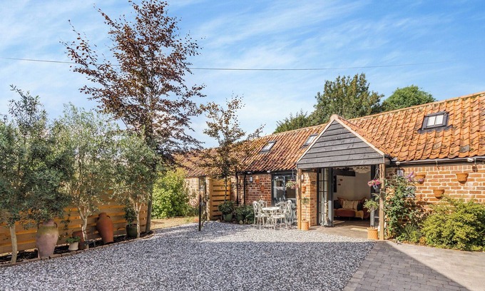Barrowby Cottage | 1 bedroom accommodation in Barrowby, near Grantham