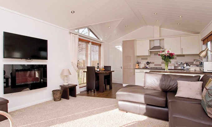 Narberth Ski Chalet | 1 bedroom accommodation in Narberth, Nr Tenby