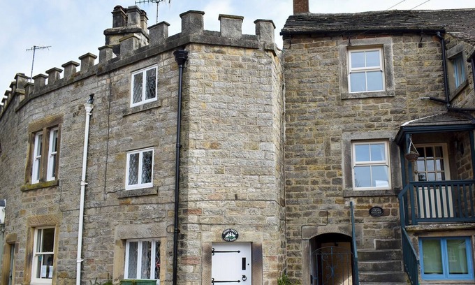 Baslow Cottage | 1 bedroom accommodation in Baslow, near Bakewell