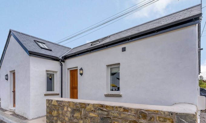 Monknash Cottage | 1 bedroom accommodation in Monknash, near Cowbridge
