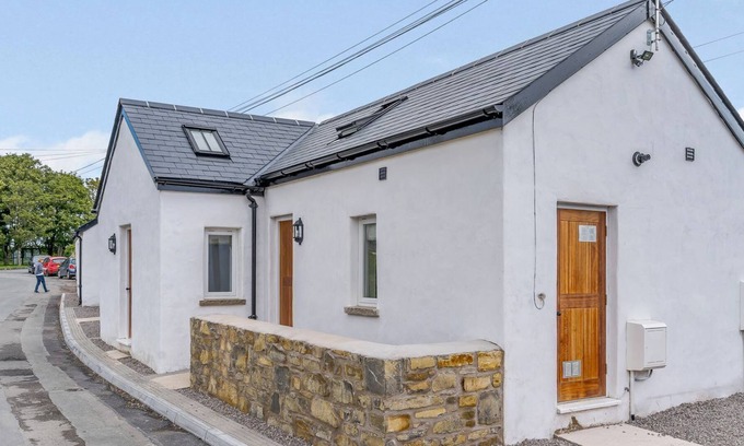 Monknash Cottage | 1 bedroom accommodation in Monknash, near Cowbridge