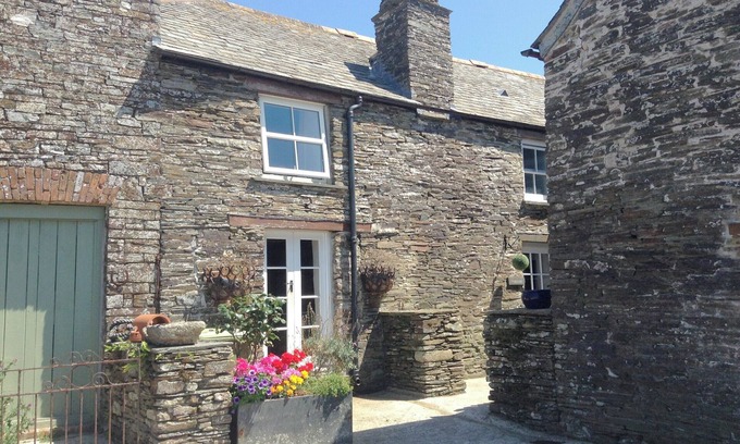 Trebarwith Cottage | 1 bedroom accommodation in Trebarwith, Delabole