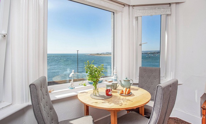 Exmouth Cottage | 1 bedroom accommodation in Exmouth