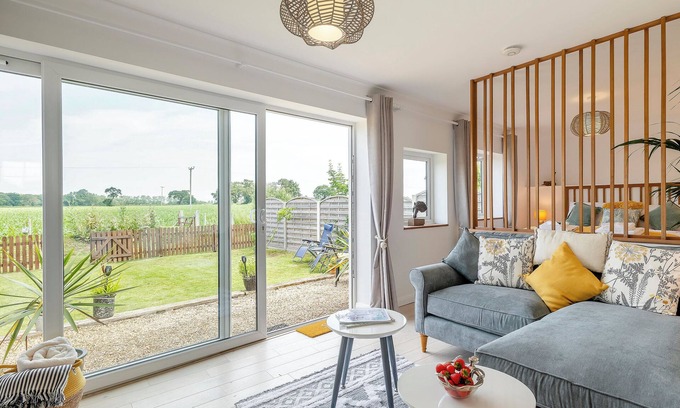 Ingham Cottage | 1 bedroom accommodation in Ingham, near Stalham