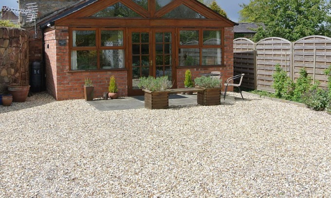 Pant Cottage | 1 bedroom accommodation in Maesbrook, near Oswestry