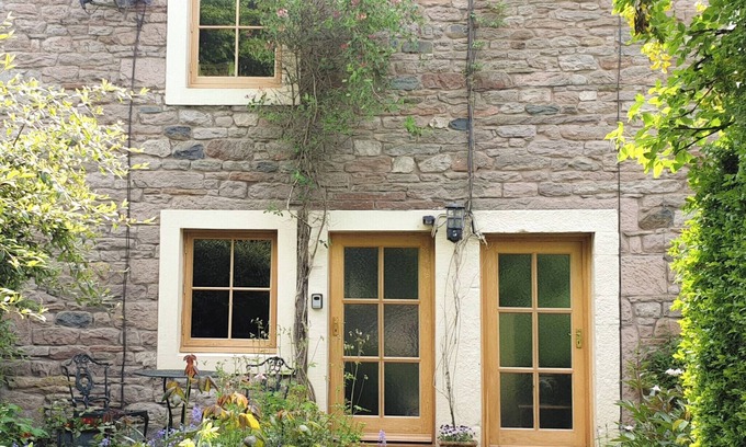 Yanwath Cottage | 1 bedroom accommodation in Yanwath, near Pooley Bridge