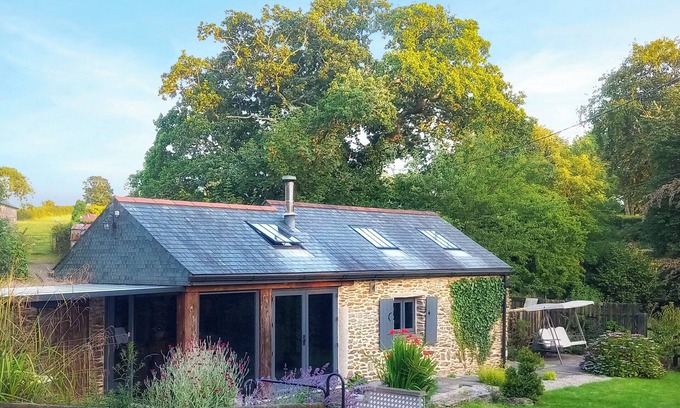 Saltash Cottage | 1 bedroom accommodation in Landrake, near Saltash