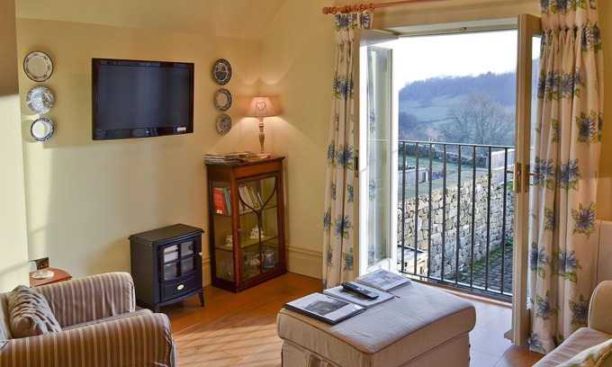 Ashover Cottage | 1 bedroom accommodation in Ashover, near Matlock