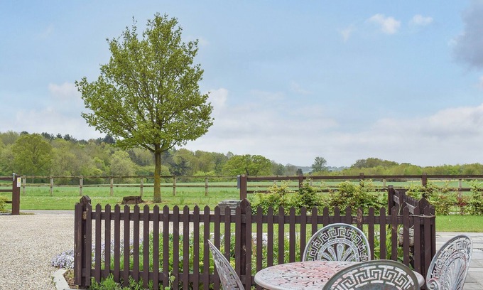 Bures Cottage | 1 bedroom accommodation in Bures