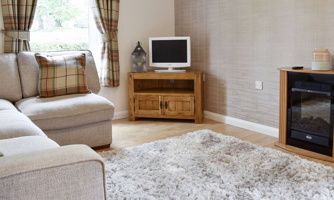 Huntly Cottage | 1 bedroom accommodation in Lumsden, near Alford