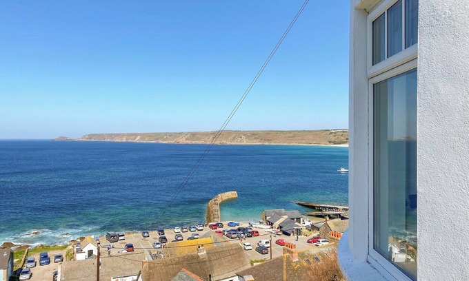 Sennen Cove Apartment | 1 bedroom accommodation in Sennen