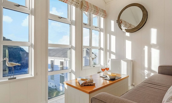 Hele Ski Chalet | 1 bedroom accommodation in Hele Bay, Ilfracombe