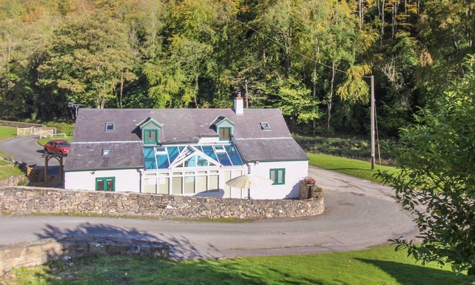 Cilcain Cottage | 1 bedroom accommodation in Rhydymwyn, near Mold