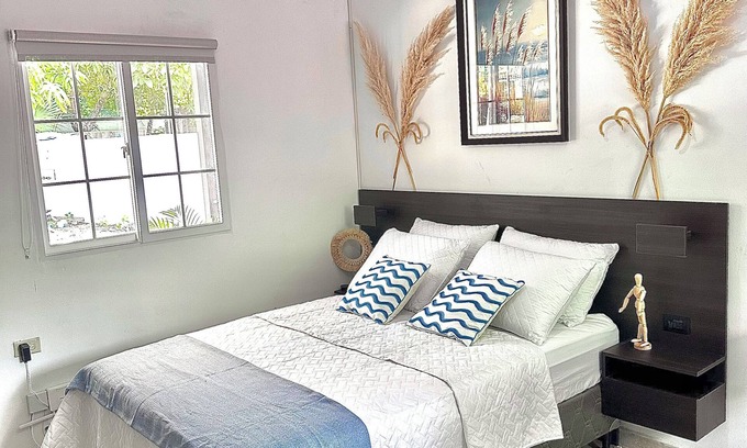 Tamanique Apartment | 1-bedroom apartment in Playa El Sunzal Ixab Surf City with AC, WiFi