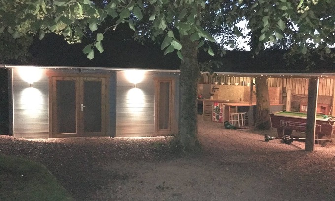 Georgeham Cabin | 1 Bedroom Cabin @ WesterDavid