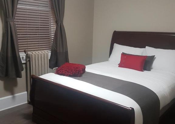 Downtown Gatineau Apartment | 1-Bedroom Cozy Suite #23 by Amazing Property Rentals