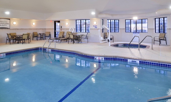 Rochester Condo | 1 Bedroom | Free Breakfast + Shared Pool & Hot Tub