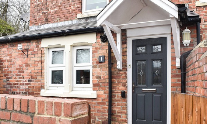 Houghton le Spring Cottage | 1 bedroom accommodation in Houghton le Spring, near Sunderland