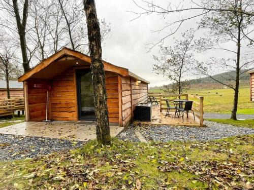 Corwen House | 1 Bedroom Log Cabin in Parc Pen y Bryn Sleep 2 3