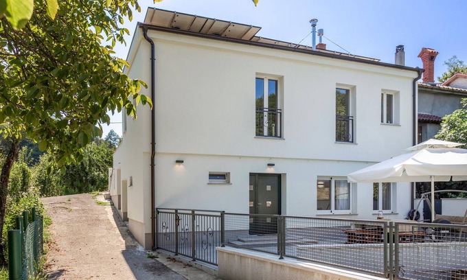 Sarsoni House | 1 bedroom nice home in Lukezi