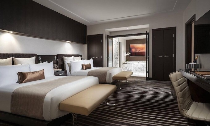 Summerlin South House | 1-Bedroom Suite at a 5⭐️ Hotel