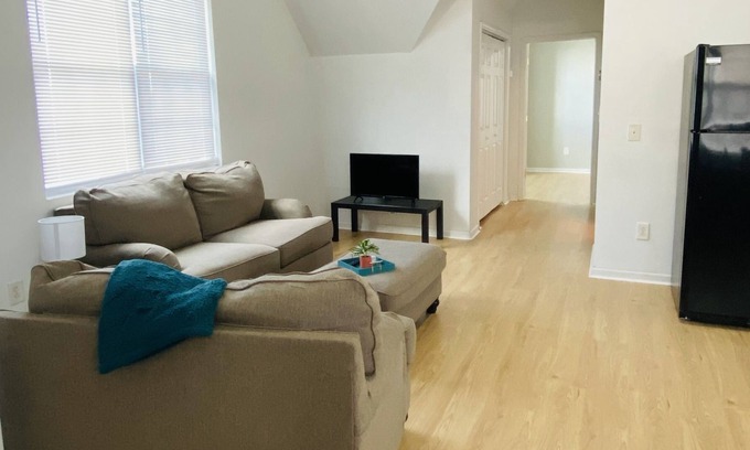 Monroe Apartment | 1 BR/1 BA Private/Safe Travel RNs/Corp Travel