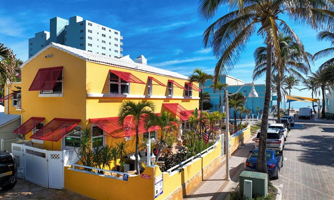 South Lake Apartment | 1 BR Beach Suites Steps from the Sand & Prime Location with Chairs/Bikes/Hot tub